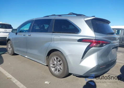 2021 Toyota Sienna Xle z USA, uszkodzony, nr VIN 5TDJSKFC5MS009341